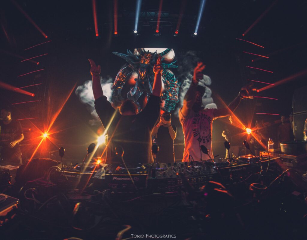 30171777_995610643922080_6234870863474934582_o 1