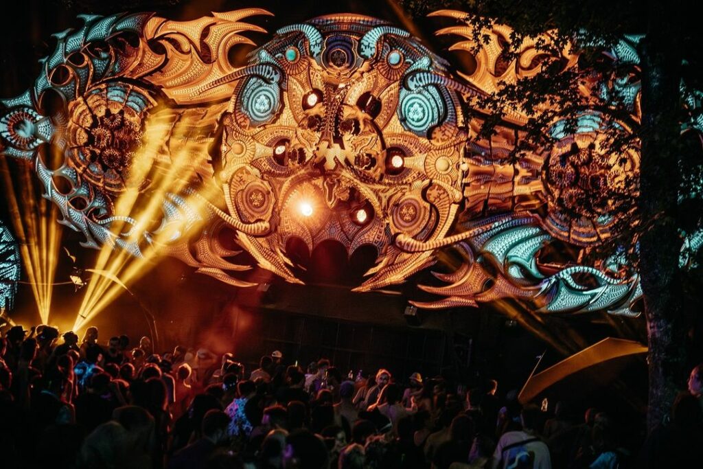 @fafazzmusic @naavi.vision @_.focuspocus._ @modemfestival(1)