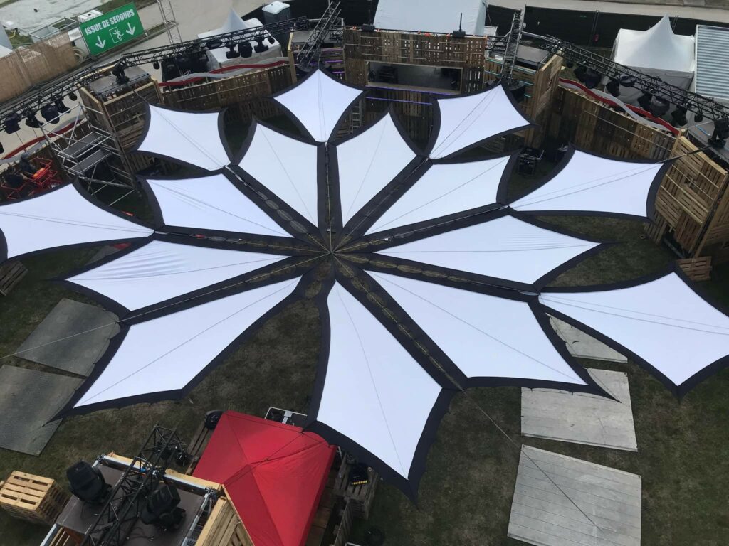 received_1923221944553718